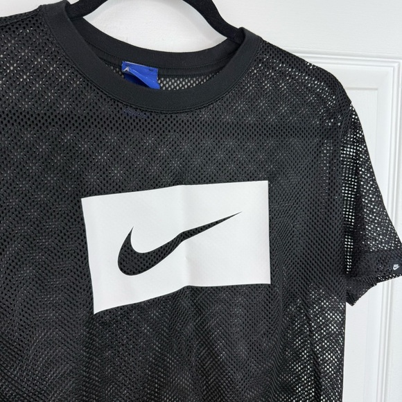 Nike Black Mesh Short Sleeve Tee Medium - Picture 2 of 6
